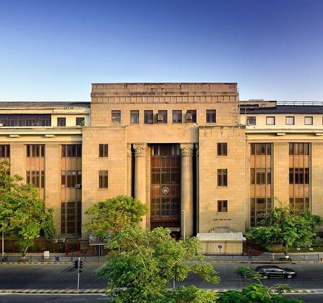 Reserve Bank of India and Indian equity market activity during fiscal policy discussions