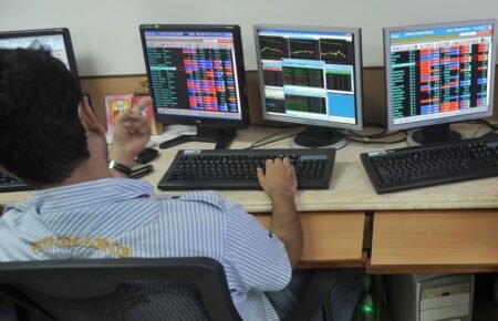Retail investors and PSU stock market activity in India
