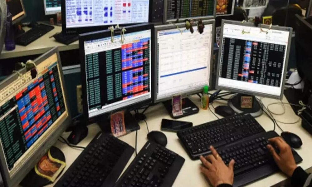 Stock market and banking sector trading visuals linked to RBI policy expectations.